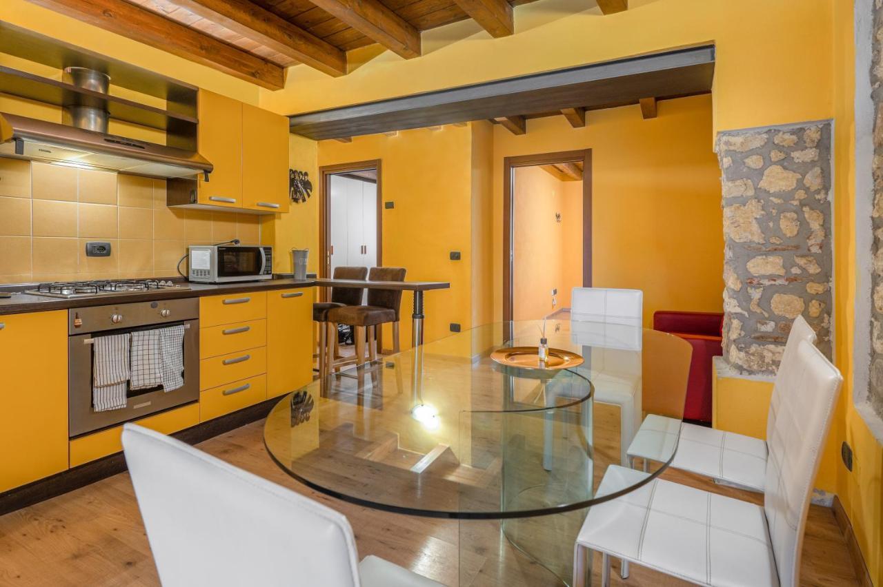 Stylish 2 Bedroom With Balcony Βερόνα Εξωτερικό φωτογραφία